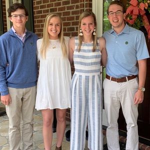 Meet your Posher, Clae